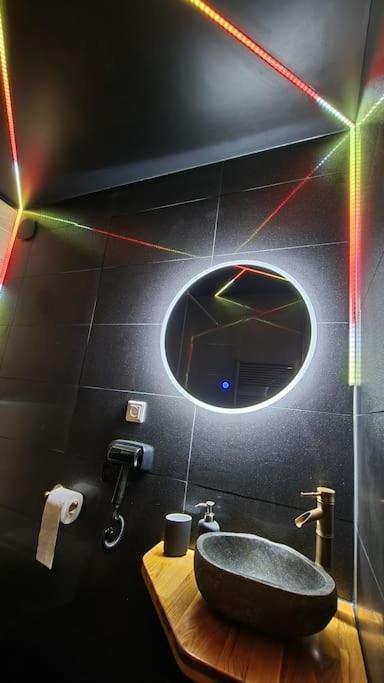 Royalspa Luxueux Appartement Avec Spa Strasbourg Exterior foto